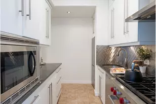 200 E 57th St, New York City, NY 10022 - Photo 8