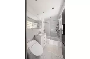 58 W 58th St, New York City, NY 10019 - Photo 8