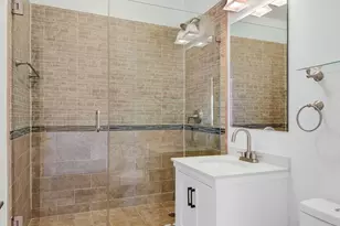 360 E 88th St, New York City, NY 10128 - Photo 16