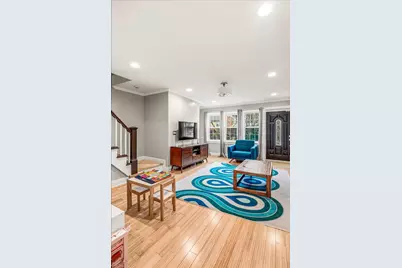 67-100 Dartmouth Street, Forest Hills, NY 11375 - Photo 6