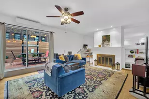 155 E 49th St, New York City, NY 10017 - Photo 2