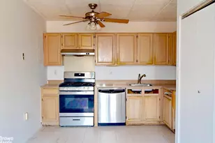 298 W 137th St, New York, NY 10030 - Photo 12