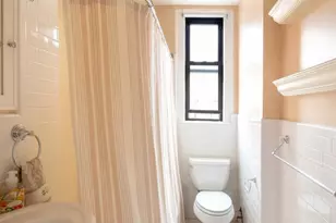 28 W 69th St, New York City, NY 10023 - Photo 6