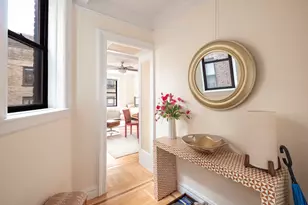 28 W 69th St, New York City, NY 10023 - Photo 8
