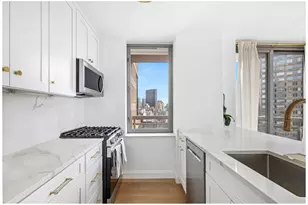 500 W 43rd St, New York City, NY 10036 - Photo 6