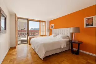 270 W 17th St, New York City, NY 10011 - Photo 4