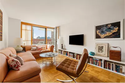270 W 17th Street #5D, New York City, NY 10011 - Photo 2