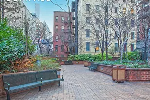 300 E 54th St, New York, NY 10022 - Photo 12