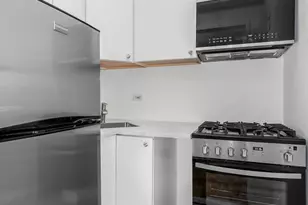 240 E 55th St, New York City, NY 10022 - Photo 4