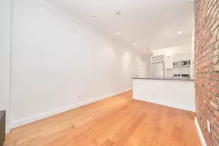 321 E 78th St, New York, NY 10075 - Photo 2