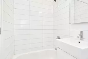 321 E 78th St, New York, NY 10075 - Photo 10