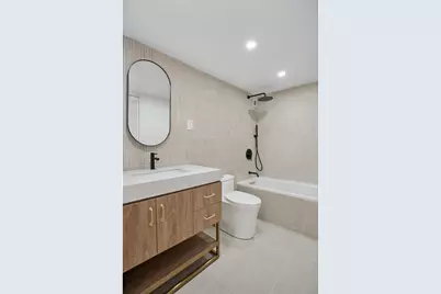 321 E 48th Street #11F, New York City, NY 10017 - Photo 4