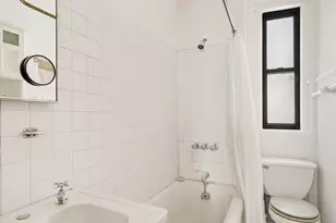 269 W 72nd St, New York City, NY 10023 - Photo 8