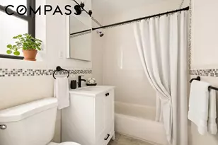 47-39 40th St, New York City, NY 11104 - Photo 10