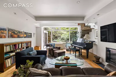 271 W 122nd Street #A, New York City, NY 10027 - Photo 2