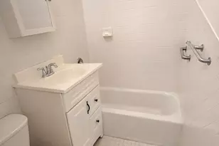 240 E 55th St, New York City, NY 10022 - Photo 4