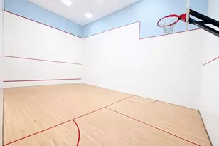 235 E 40th St, New York, NY 10016 - Photo 12