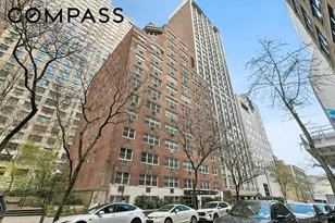 321 E 45th St, New York City, NY 10017 - Photo 6