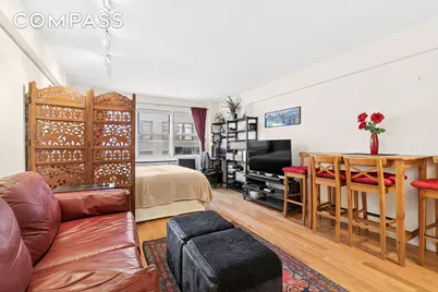 321 E 45th Street #9F, New York, NY 10017 - Photo 2