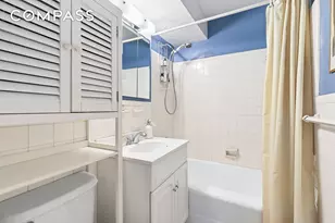 321 E 45th St, New York, NY 10017 - Photo 6