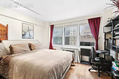 321 E 45th Street #9F, New York City, NY 10017 - Photo 2