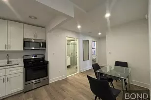 45 W 81st St, New York City, NY 10024 - Photo 12