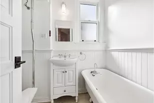 87 Perry St, New York City, NY 10014 - Photo 8