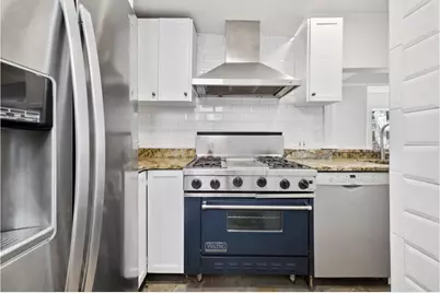 87 Perry Street, New York City, NY 10014 - Photo 4