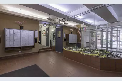 74-45 Yellowstone Boulevard #4-H, Rego Park, NY 11374 - Photo 4