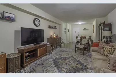 74-45 Yellowstone Boulevard #4-H, New York City, NY 11374 - Photo 6