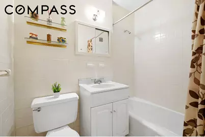 165 W 66th Street #2R, New York City, NY 10023 - Photo 4