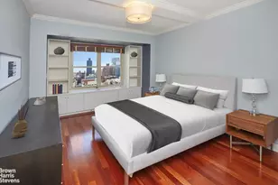 370 E 76th St, New York City, NY 10021 - Photo 4