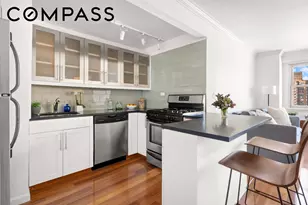 101 W 12th St, New York City, NY 10011 - Photo 2