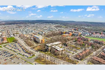 2 Elmwood Park Drive #209, New York City, NY 10314 - Photo 16