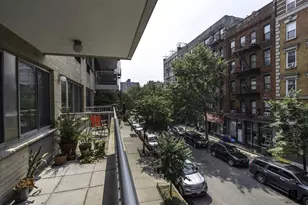 525 E 11th St, New York City, NY 10009 - Photo 12