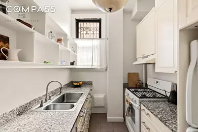 212 E 48th Street #1D, New York, NY 10017 - Photo 8