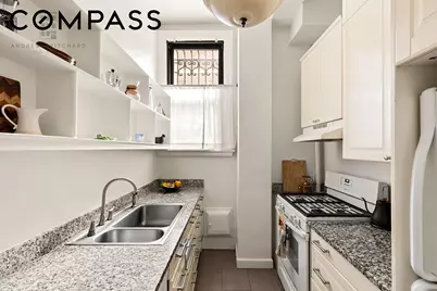 212 E 48th Street #1D, New York City, NY 10017 - Photo 8