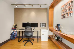 305 W 16th St, New York City, NY 10011 - Photo 6