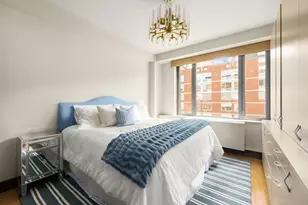 305 W 16th St, New York City, NY 10011 - Photo 2