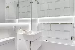 200 Riverside Blvd, New York City, NY 10069 - Photo 20