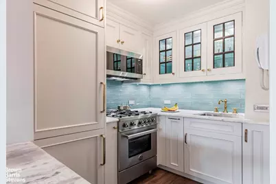 430 W 34th Street #16F, New York, NY 10001 - Photo 4