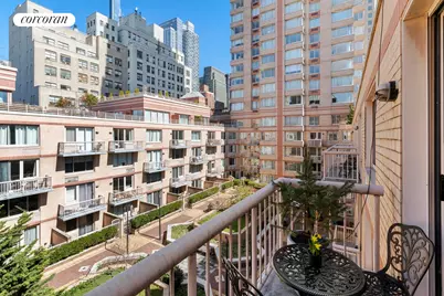 393 W 49th Street #5CC, New York City, NY 10019 - Photo 8