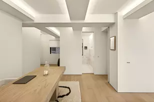 235 E 49th St, New York, NY 10017 - Photo 8