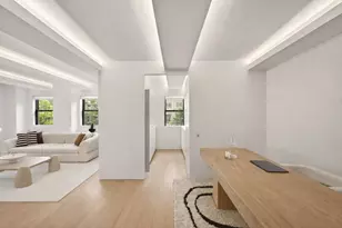 235 E 49th St, New York, NY 10017 - Photo 4