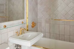 250 Mercer St, New York City, NY 10012 - Photo 8