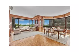 301 W 57th St, New York City, NY 10019 - Photo 2