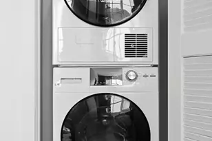 36-20 Steinway St, New York City, NY 11101 - Photo 36