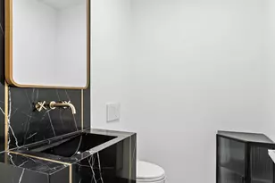 126 East 86th St, New York City, NY 10028 - Photo 10