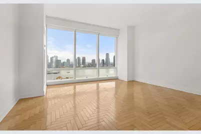 845 United Nations Plaza #19A, New York, NY 10017 - Photo 2