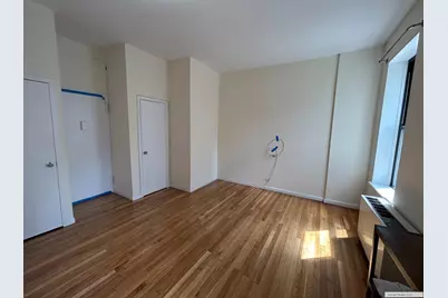 2020 Broadway #5G, New York, NY 10023 - Photo 4